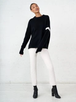 LLC21058_BLACK/CREAM Varsity Sweater