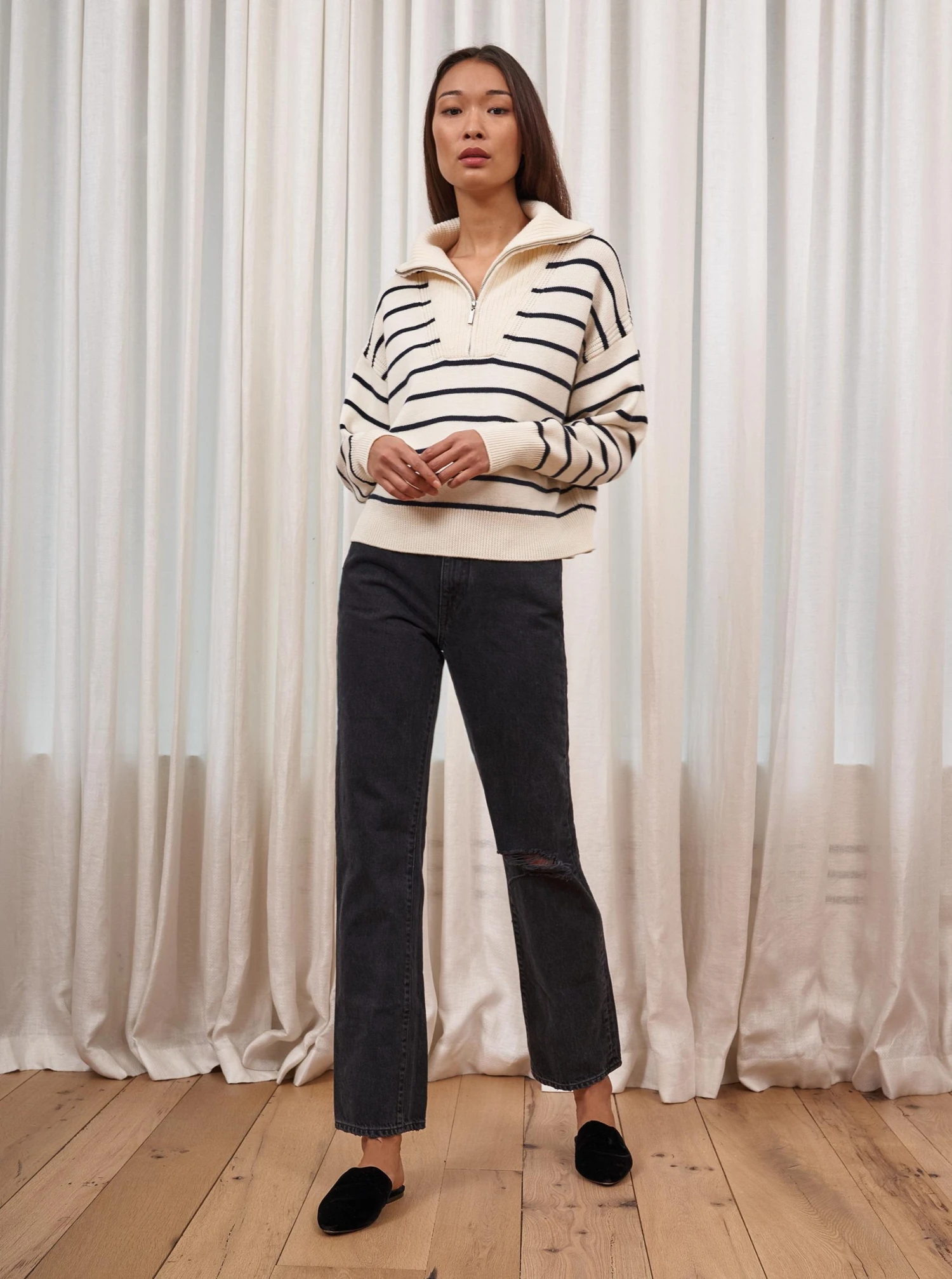 LLC21483_CREAM/NAVY Monogram Bastien Sweater 3 LLC21483_CREAM/NAVY Monogram Bastien Sweater