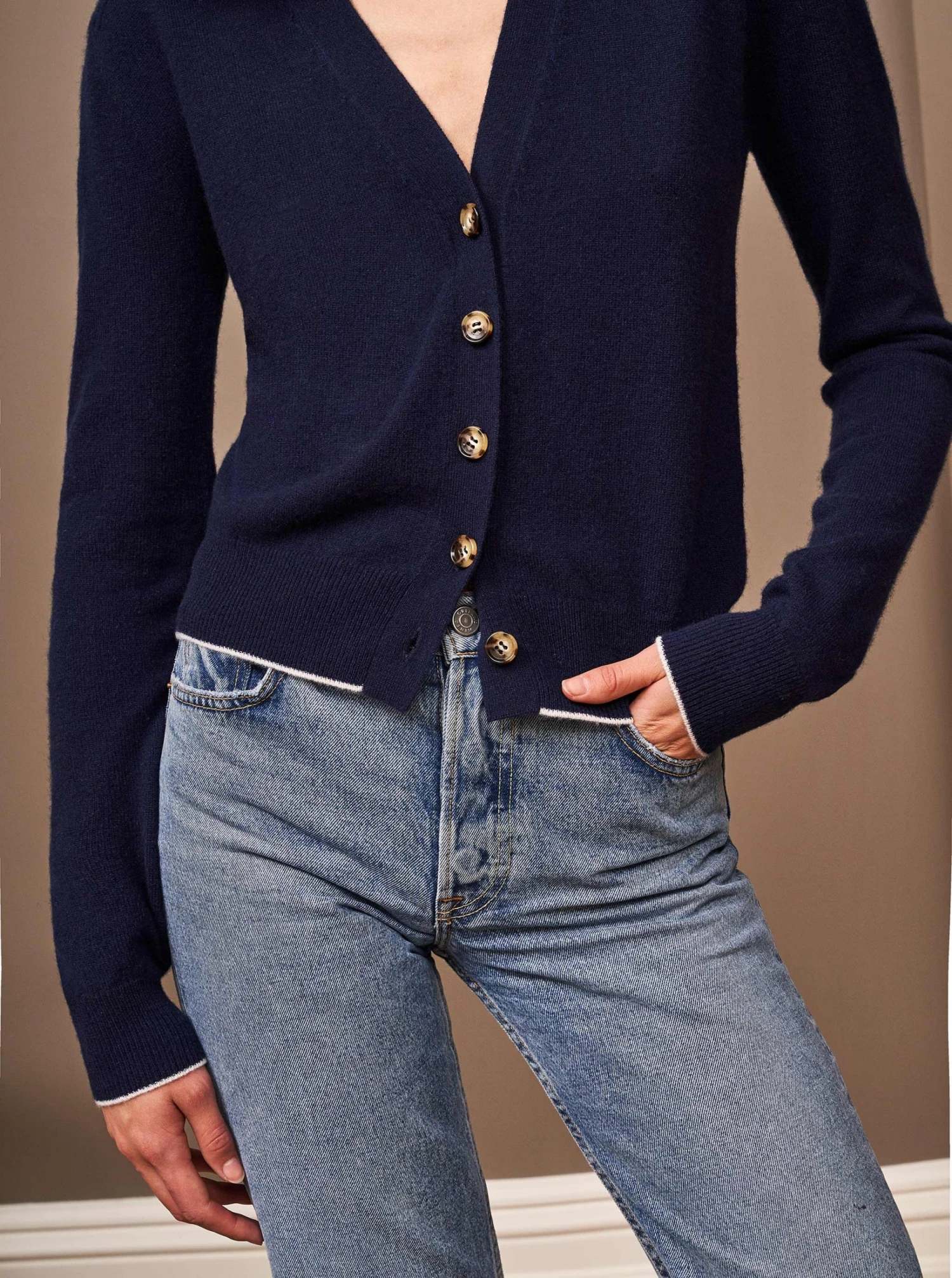 LLC21245_NAVY Knitwear Neat Cardigan 6 LLC21245_NAVY Knitwear Neat Cardigan