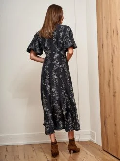 LLC13206_BLACK / IVORY LINEAR FLORAL Florence Dress Dresses