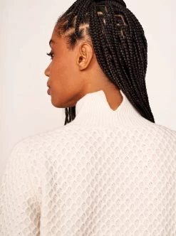 LLC21544_CREAM Honeycomb Mini Mockneck 17 LLC21544_CREAM Honeycomb Mini Mockneck