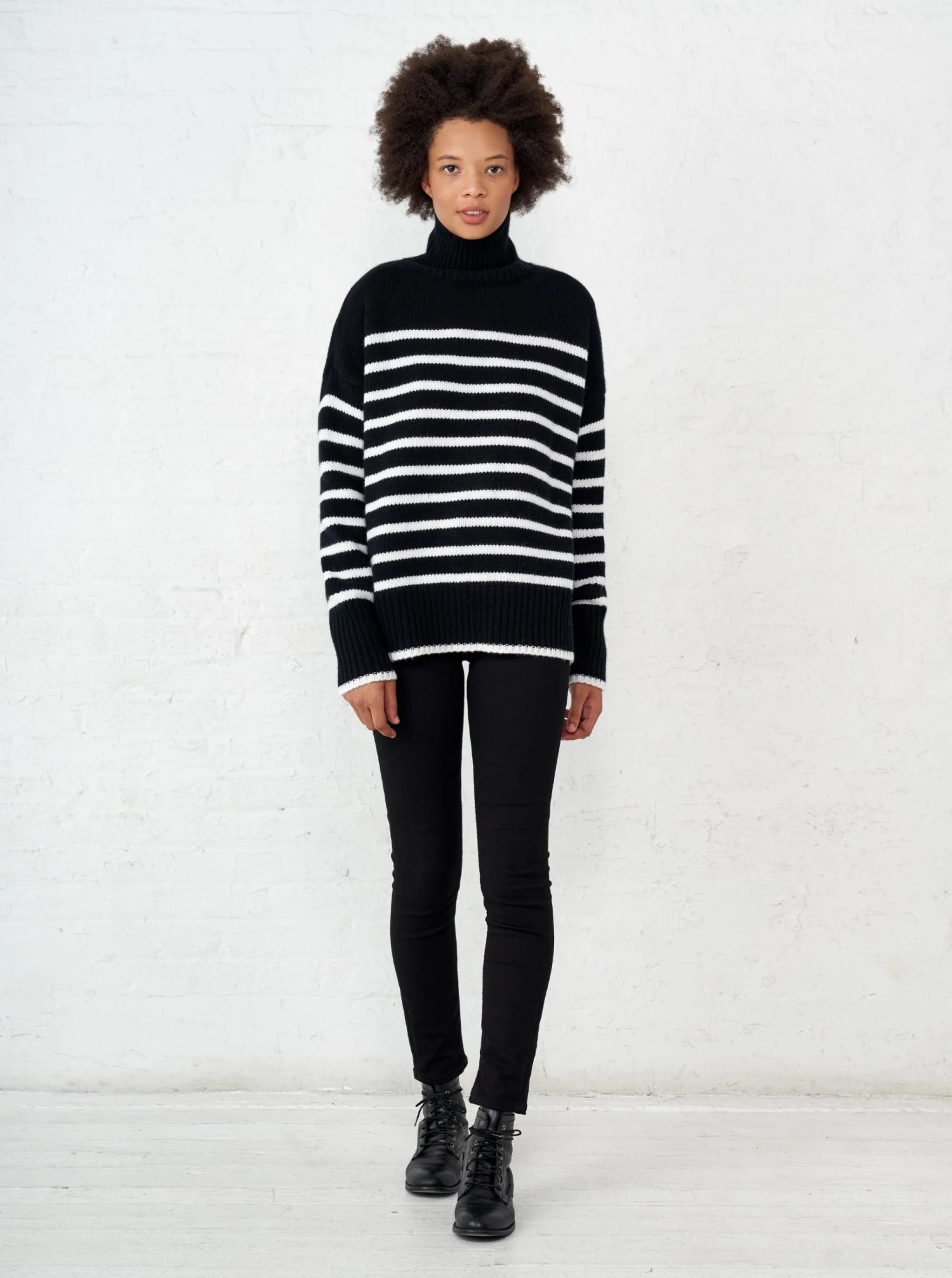 LLC21124_BLACK/CREAM Knitwear Marin Turtleneck 4 LLC21124_BLACK/CREAM Knitwear Marin Turtleneck
