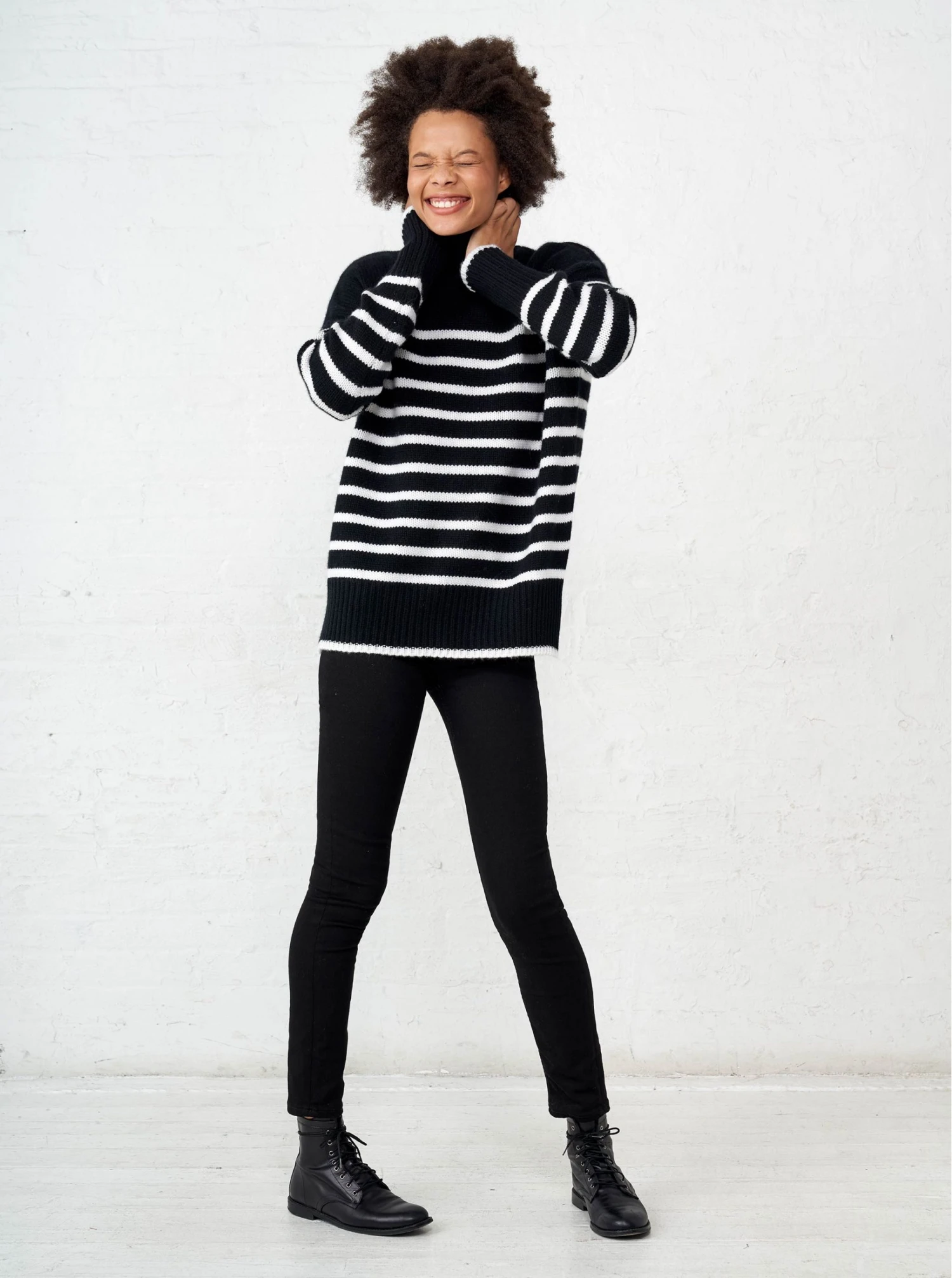 LLC21124_BLACK/CREAM Knitwear Marin Turtleneck 8 LLC21124_BLACK/CREAM Knitwear Marin Turtleneck