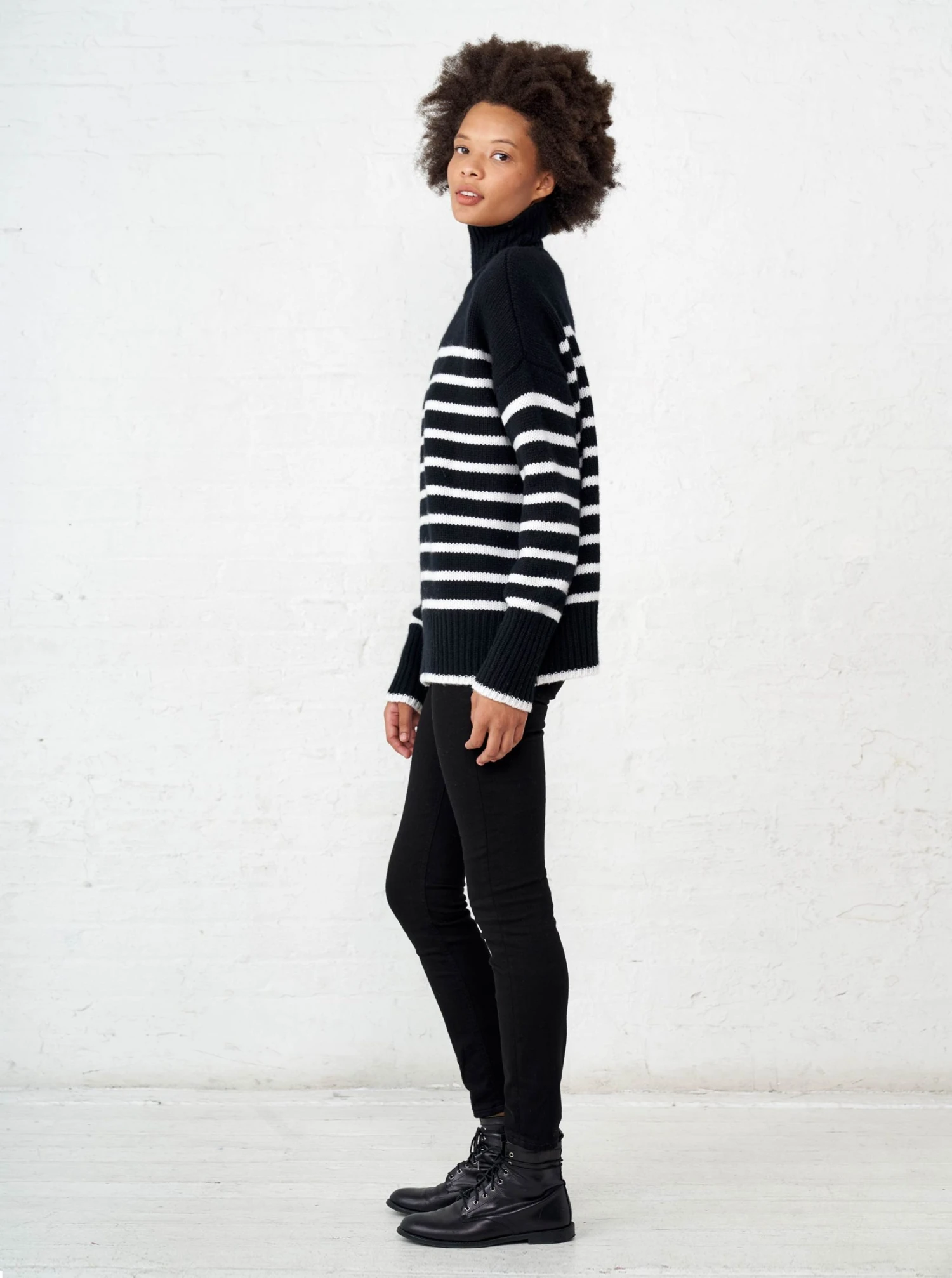 LLC21124_BLACK/CREAM Knitwear Marin Turtleneck 6 LLC21124_BLACK/CREAM Knitwear Marin Turtleneck