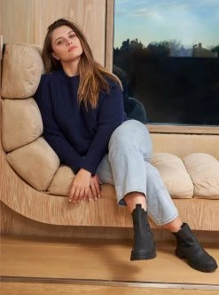 LLC21213_NAVY Toujours Sweater Monogram