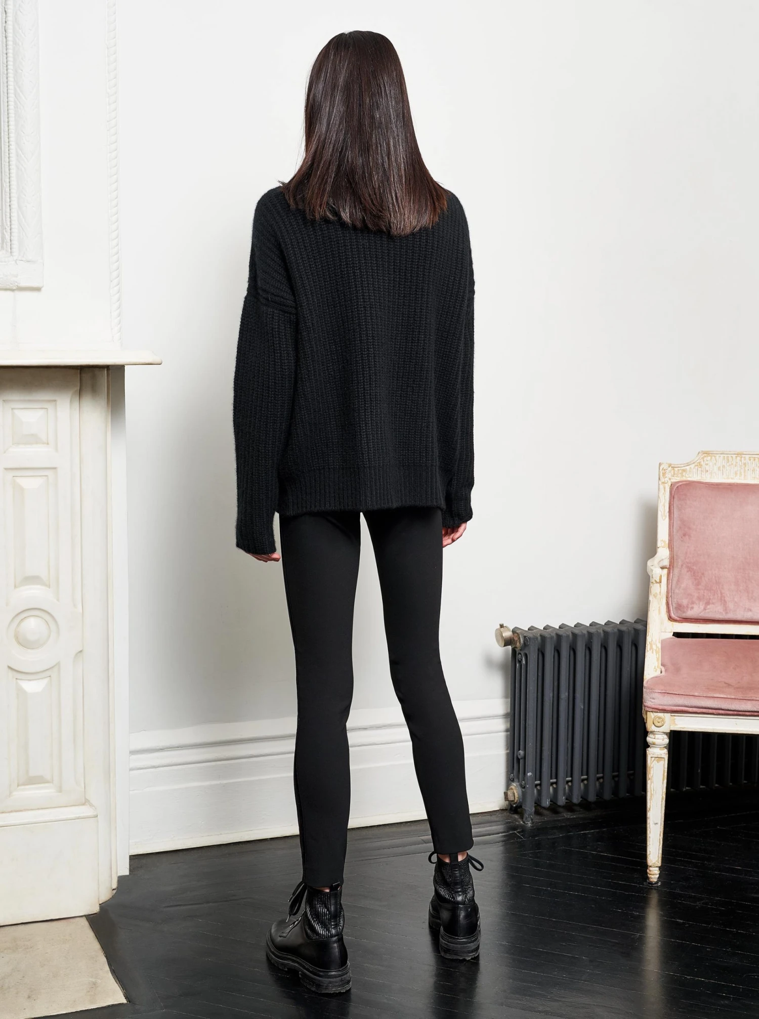 LLC21212_BLACK Monogram Toujours Turtleneck 7 LLC21212_BLACK Monogram Toujours Turtleneck