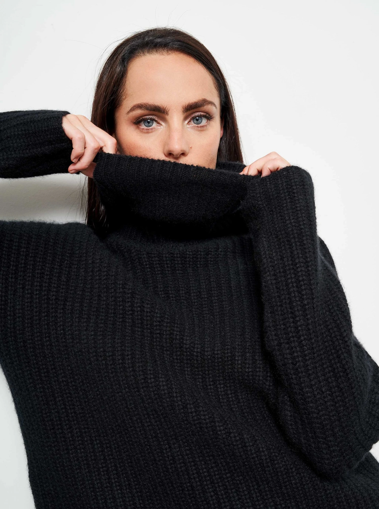 LLC21212_BLACK Monogram Toujours Turtleneck 6 LLC21212_BLACK Monogram Toujours Turtleneck