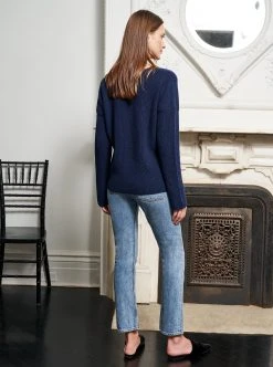 LLC21229_NAVY Toujours V Neck Sweater Knitwear