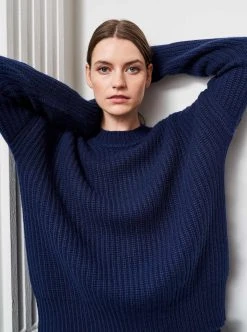 LLC21213_NAVY Toujours Sweater Monogram