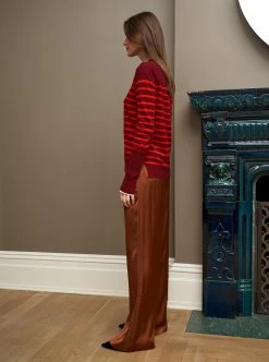 LLC21037_MAROON AAA Lean Lines Sweater