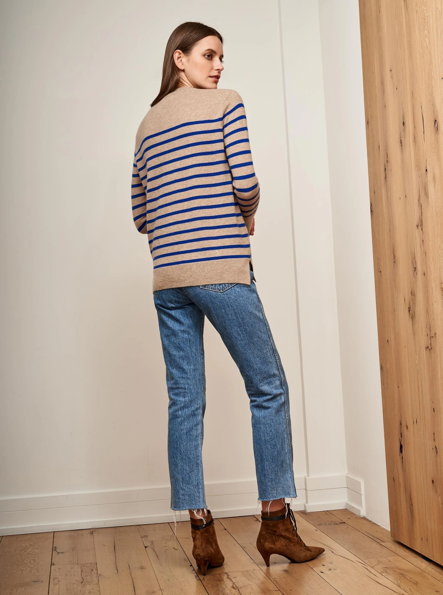 LLC21037_Camel/YK Blue Knitwear AAA Lean Lines Sweater 5 LLC21037_Camel/YK Blue Knitwear AAA Lean Lines Sweater