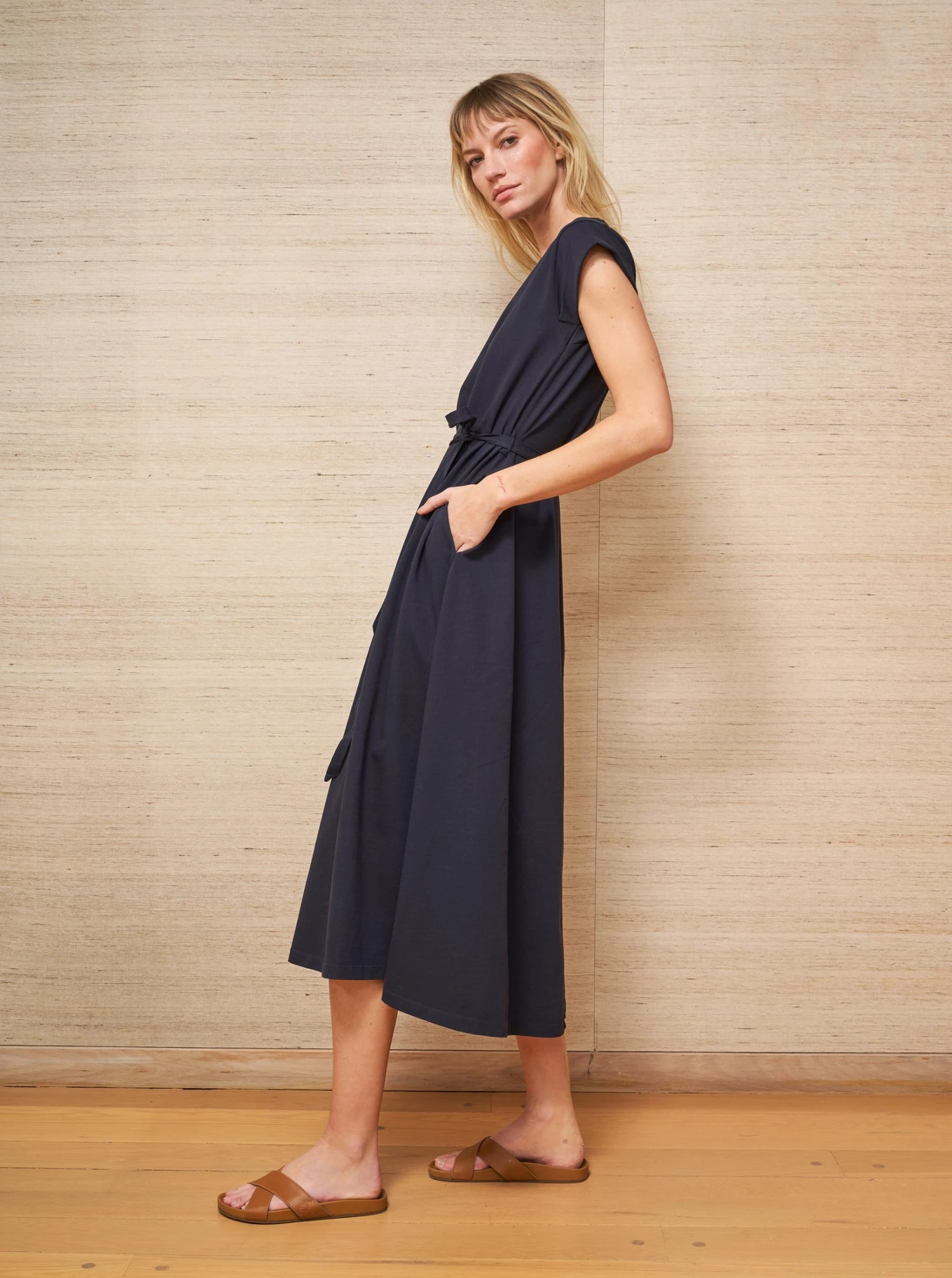 LLC23046_MIDNIGHT Andie Dress Dresses 9 LLC23046_MIDNIGHT Andie Dress Dresses