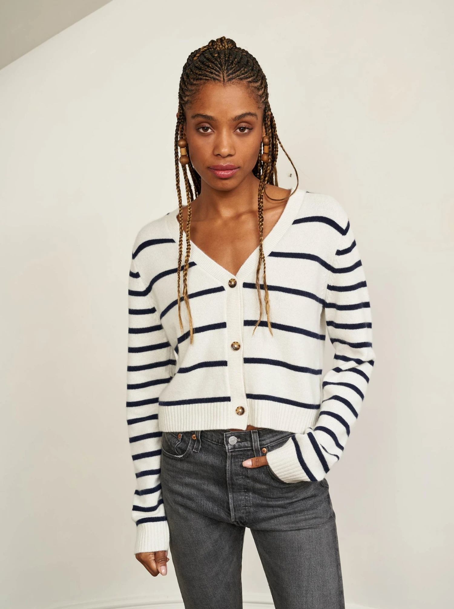 LLC21587_CREAM/NAVY Knitwear Block Stripe Cardigan 4 LLC21587_CREAM/NAVY Knitwear Block Stripe Cardigan