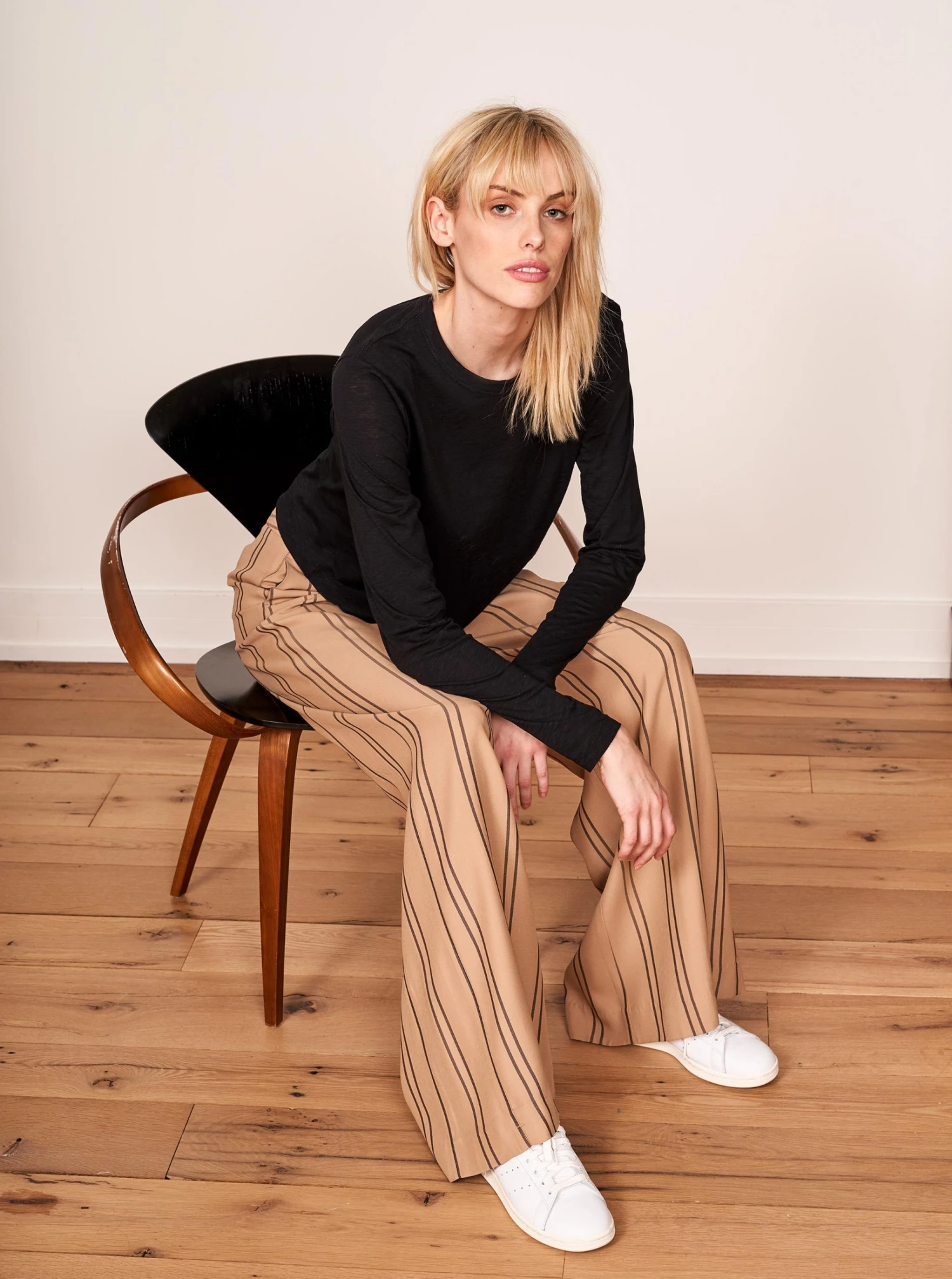 LLC21507_BLACK Tees Davie Tee 7 LLC21507_BLACK Tees Davie Tee