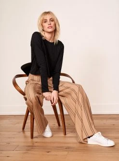 LLC21507_BLACK Tees Davie Tee 14 LLC21507_BLACK Tees Davie Tee