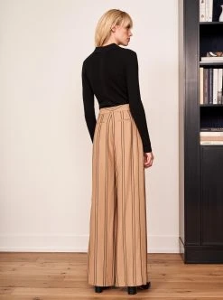 LLC21472_BLACK Fine Line Polo Sweater Knitwear