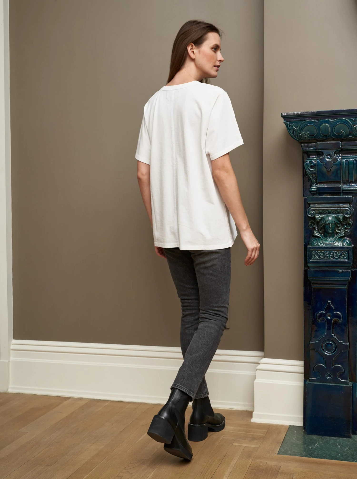 LLC21667_WHITE Harry Tee 9 LLC21667_WHITE Harry Tee