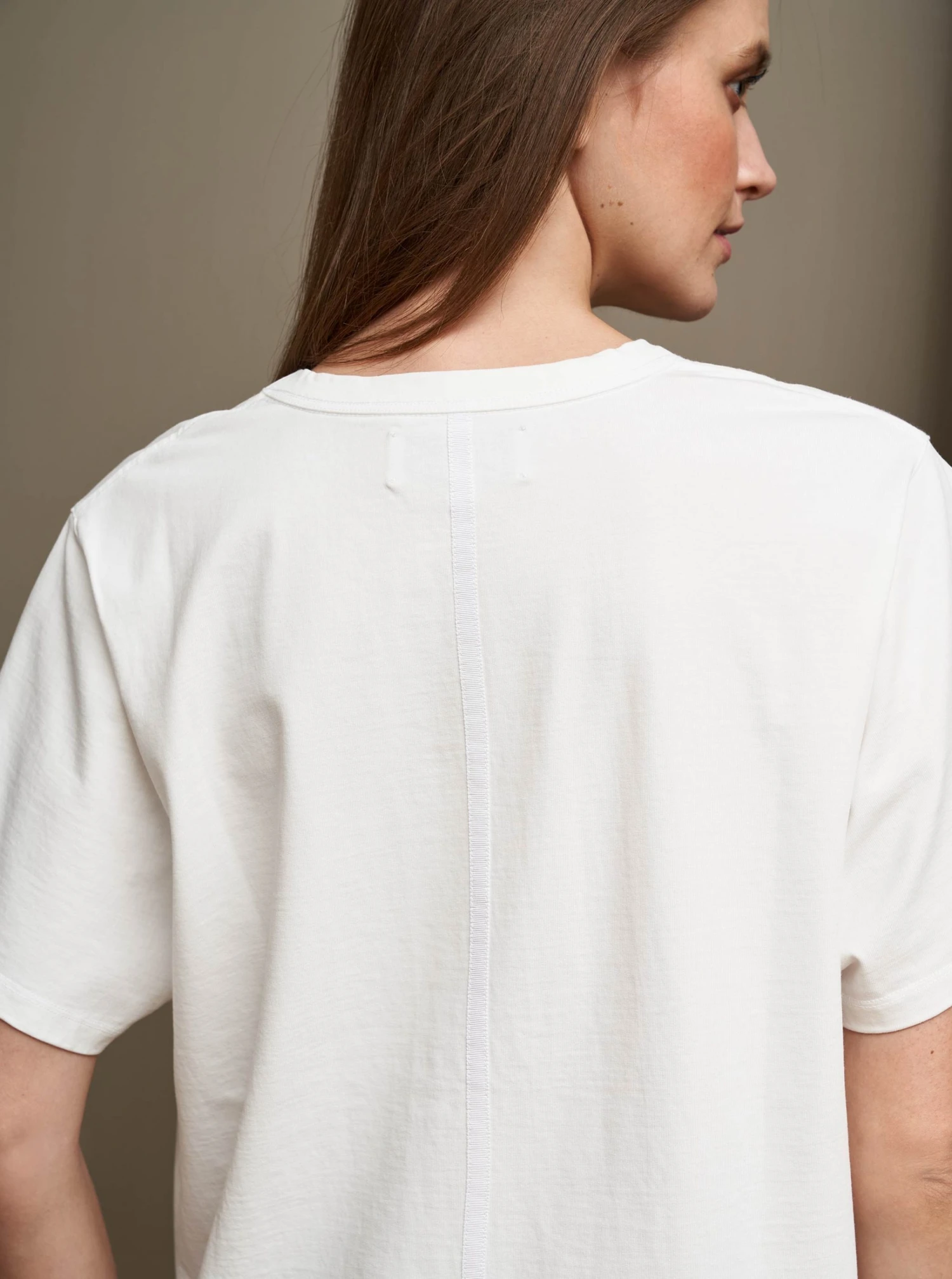 LLC21667_WHITE Harry Tee 5 LLC21667_WHITE Harry Tee