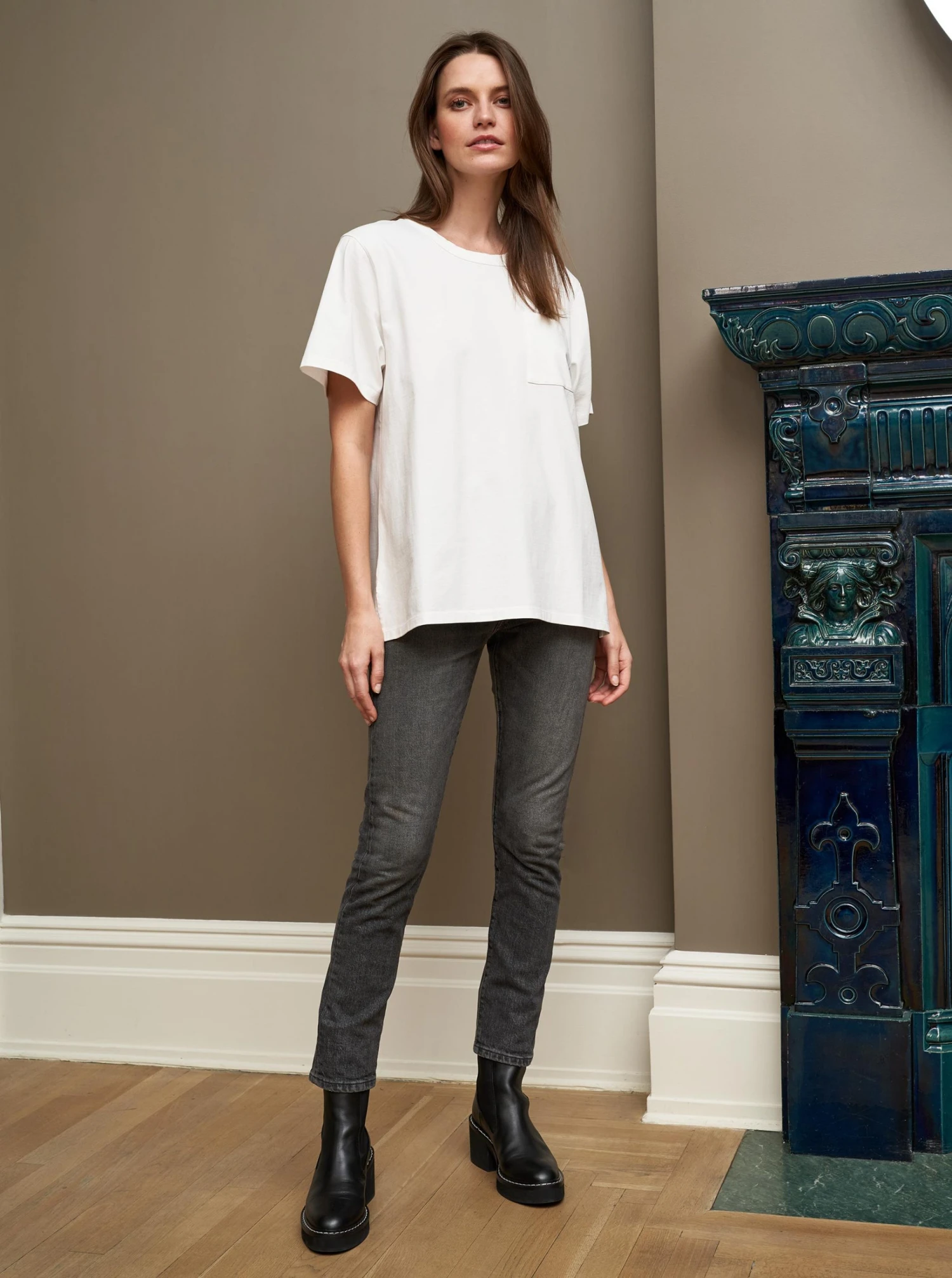 LLC21667_WHITE Harry Tee 4 LLC21667_WHITE Harry Tee