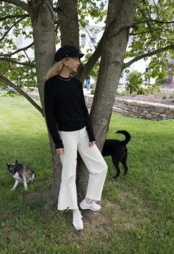 LLC21246_BLACK Knitwear Neat Sweater