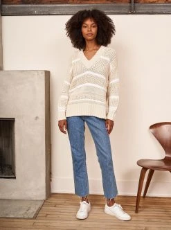 LLC21360_CREAM/WHITE Plage Sweater
