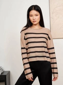 LLC21567_TAN/BLACK Serge Sweater Knitwear