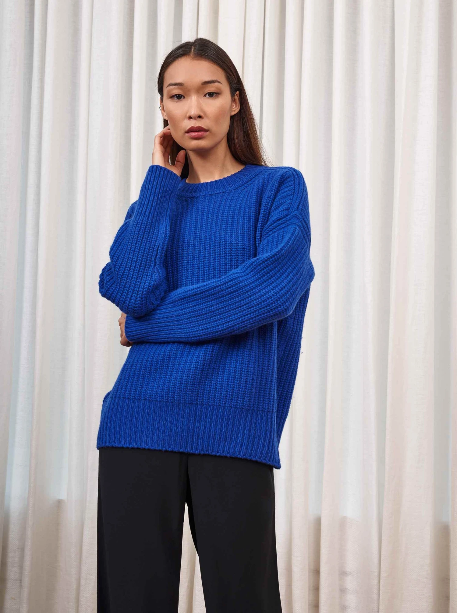 LLC21213_YK BLUE Toujours Sweater 5 LLC21213_YK BLUE Toujours Sweater