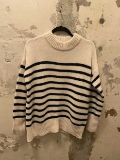 Recurate Marin Mania Marin Sweater 8 Recurate Marin Mania Marin Sweater